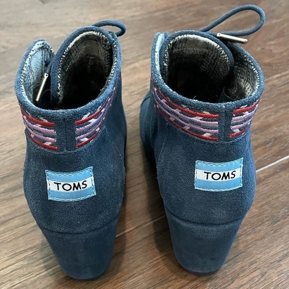 TOMS Desert Suede Wedge Booties- Sz 8.5 - Picture 8 of 10
